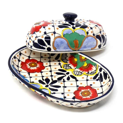 Encantada Handmade Pottery Butter Dish, Dots & Flower | Encantada Poterie artisanale Plat à beurre, points et fleurs