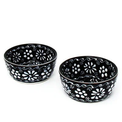 Set of 2 Encantada Handmade Pottery Appetizer & Dip Bowl, Ink | Lot de 2 bols à apéritif et à tremper en poterie artisanale Encantada, encre