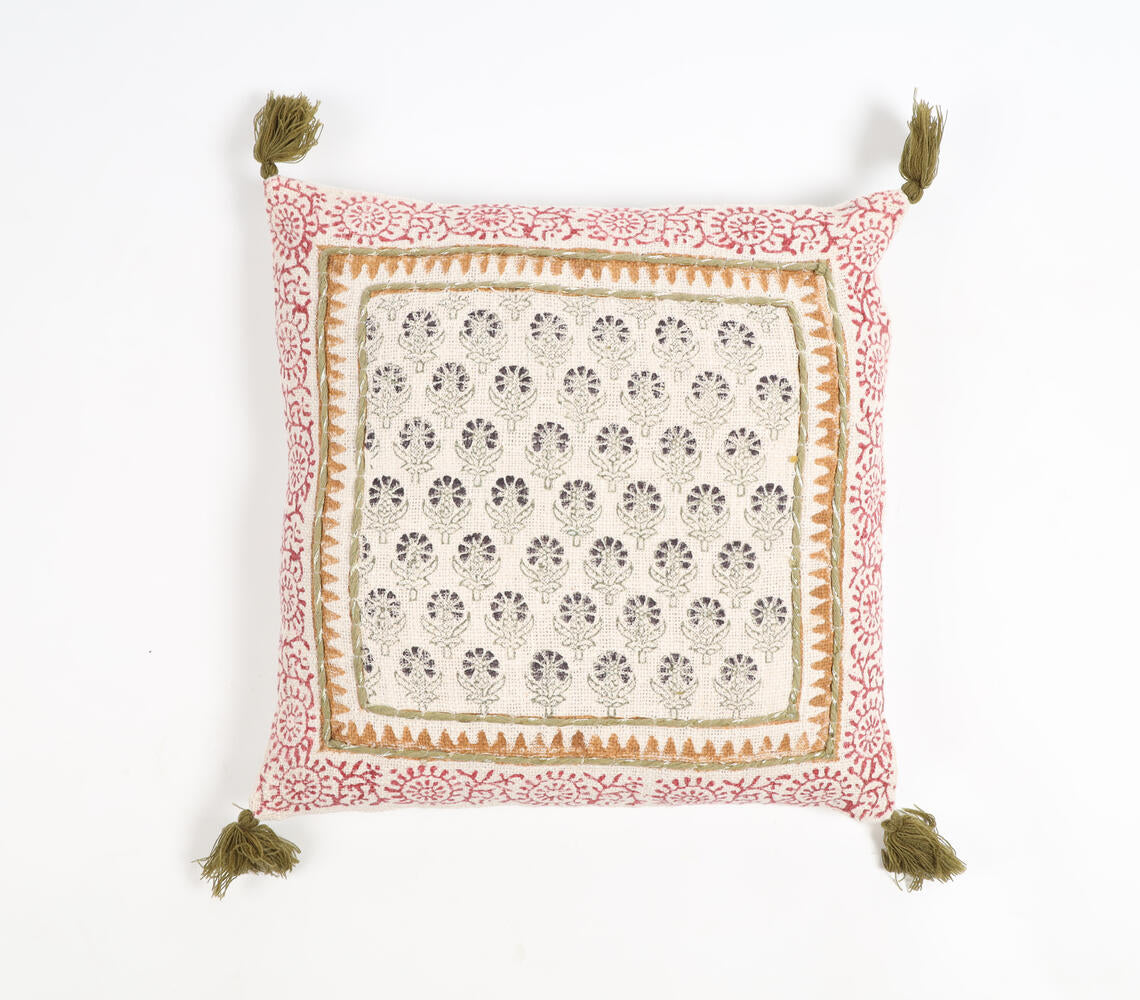 Block printed cotton floral tasseled cushion | Coussin fleuri en coton imprimé en bloc