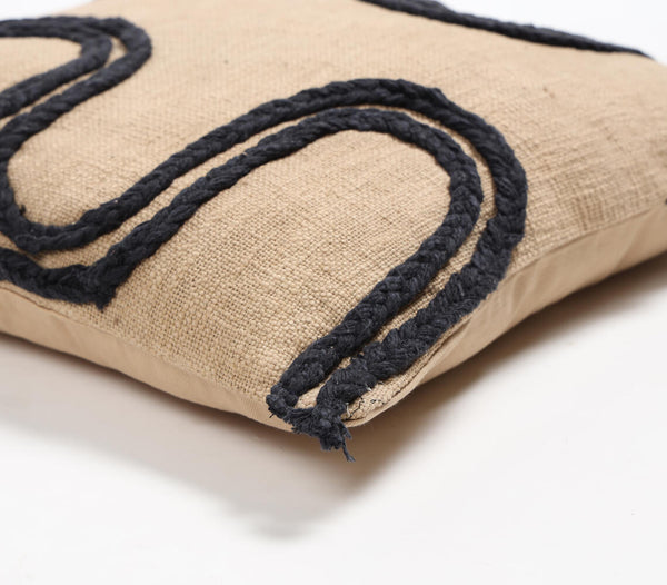 Handwoven cotton black braided-waves cushion | Coussin en coton tressé noir avec des vagues