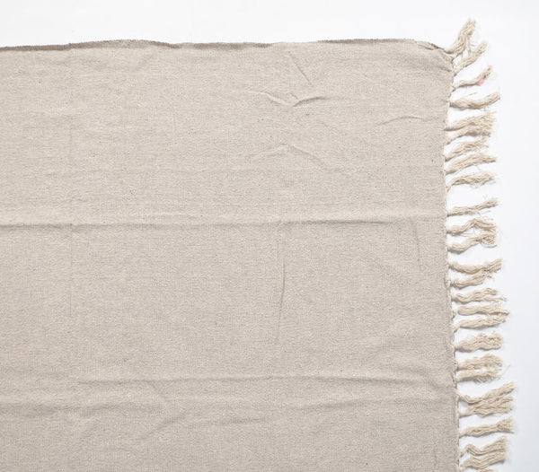 Handwoven cotton textured dusty cream tasseled throw | Jeté en coton texturé crème poussiéreuse tissé à la main