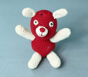 Hand crochet red dog soft toy | Peluche pour chien rouge au crochet