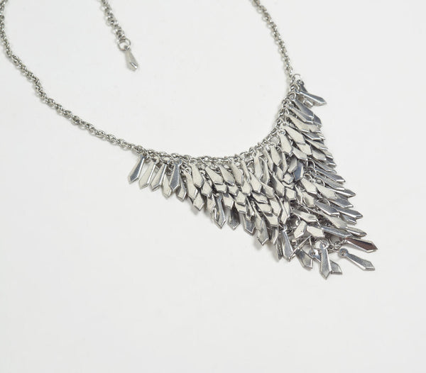 Handcrafted metallic statement necklace | Collier métallique fait à la main