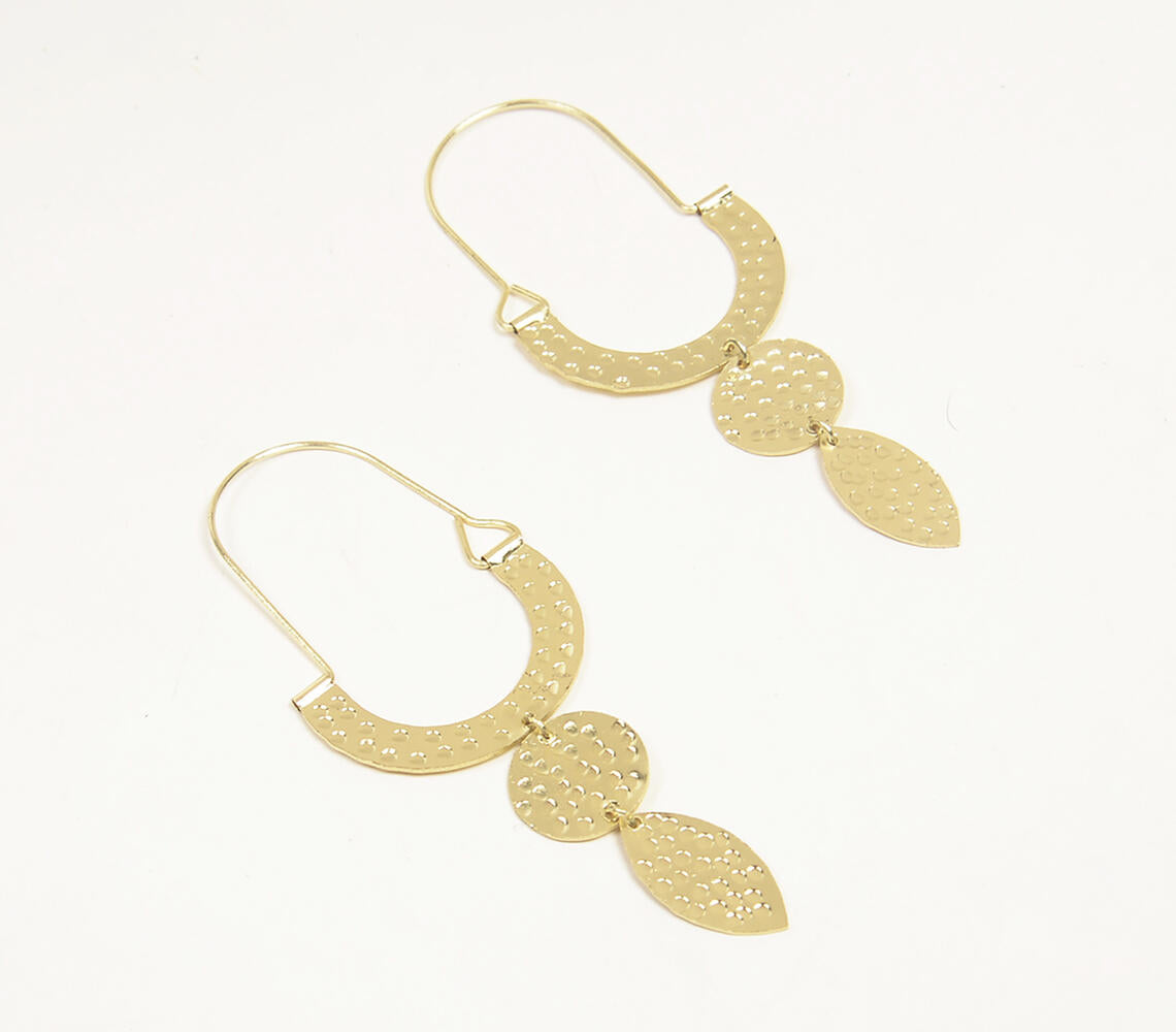 Gold-toned zinc & brass perforated shoulder duster earrings | Boucles d'oreilles en zinc et laiton perforé de couleur or pour les épaules