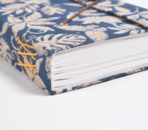 Vintage recycled fabric & paper journal | Journal vintage en papier et tissu recyclés