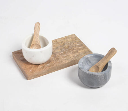 Set of Turned Stone Condiment Bowls with Wooden Spoons & Tray | Ensemble de bols à condiments en pierre tournée avec cuillères en bois et plateau