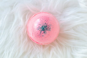 Strawberry Daiquiri Bath Bomb - Pink Posh Fox